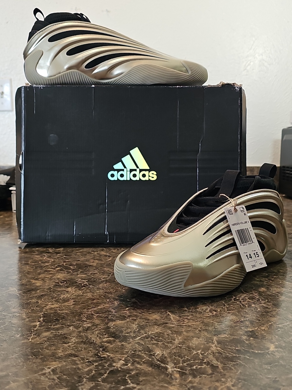 adidas James Harden Volume 9 Cyber Metallic Gold Mens Sneakers JR2506 Size 14